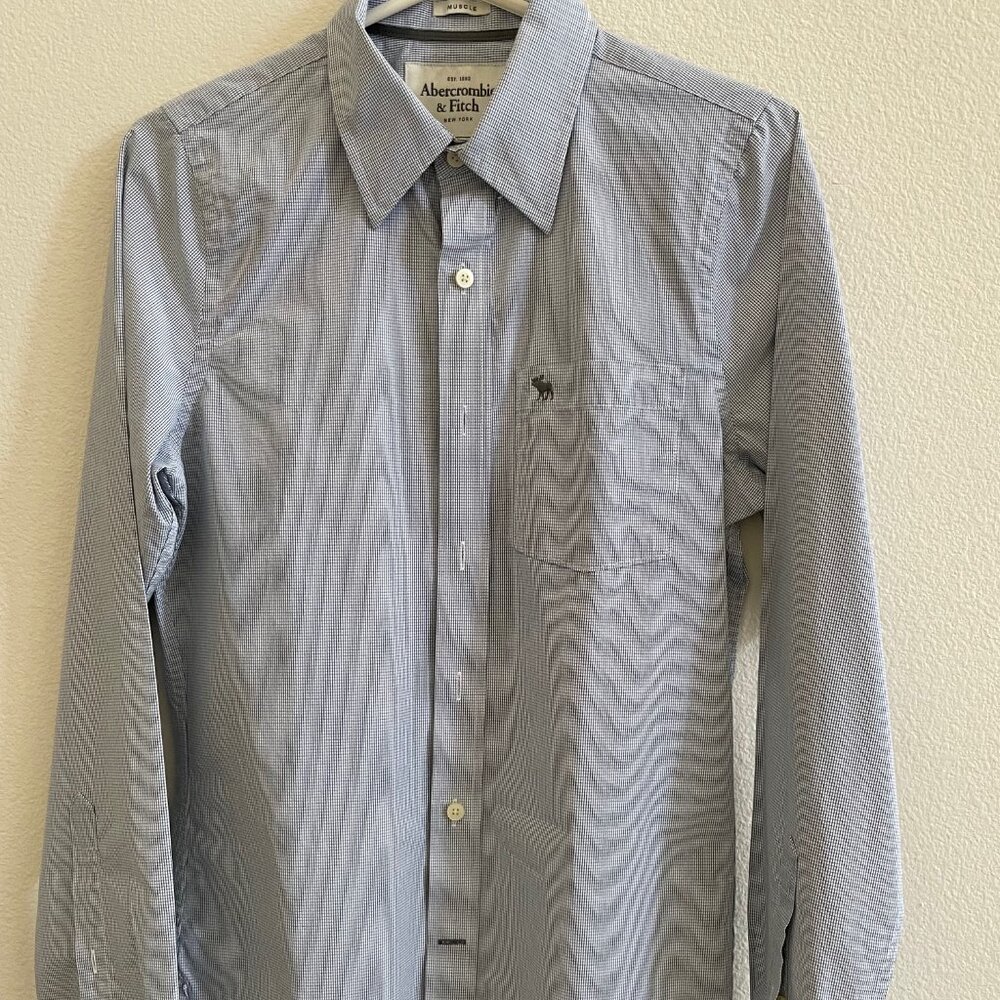 Abercrombie & Fitch Oxford cotton shirt. White with blue mesh color. Size S.